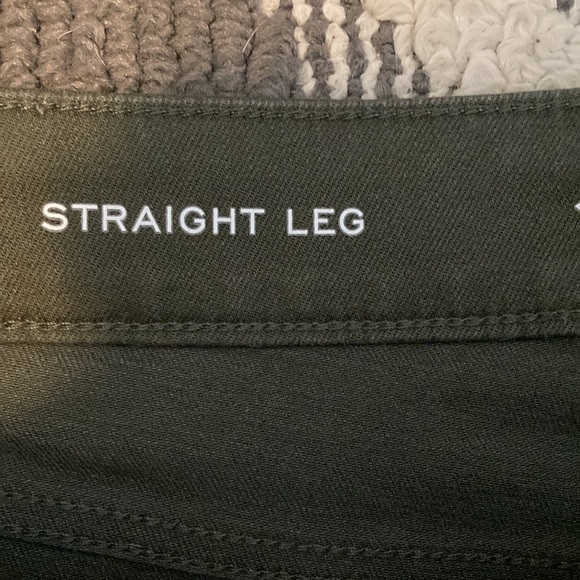 St John’s Bay Mid Rise Secretly Slender Straight Leg 10S Oregano Olive Green - Picture 2 of 4